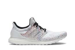 Adidas: Белые кроссовки  UltraBoost