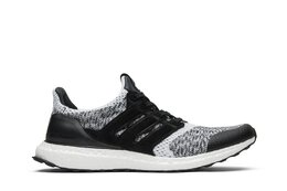 Adidas: Белые кроссовки  UltraBoost