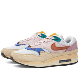 Nike: Оранжевые кроссовки  Air Max 1