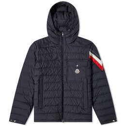 Moncler: Тёмная куртка 