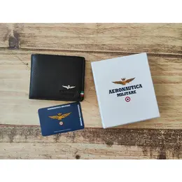 Aeronautica Militare: Коричневый кошелёк