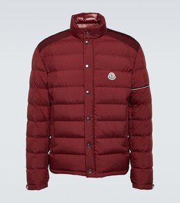 Moncler: Красный пуховик 