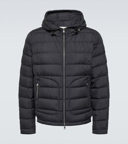 Moncler: Чёрный пуховик 