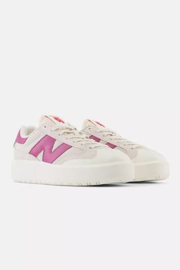 New Balance: Бежевые кроссовки 