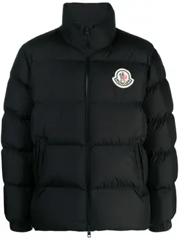 Moncler: Чёрная куртка 