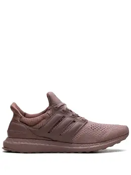 adidas: Кроссовки  UltraBoost