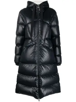 Moncler: Голубая куртка 