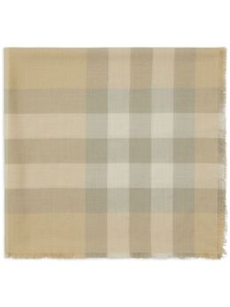 Burberry: Бежевый шарф Vintage Check