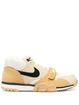 Nike: Жёлтые кроссовки  Air