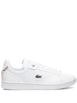 Lacoste: Белые кроссовки 