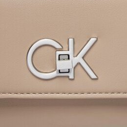 Calvin Klein: Коричневая сумка