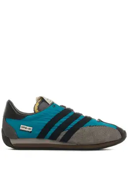 adidas: Чёрные кроссовки  X
