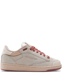 Reebok: Розовые кроссовки  Club C