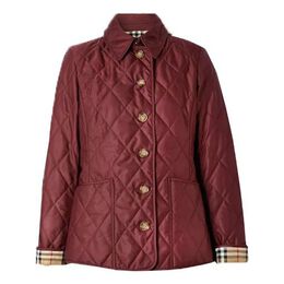 Burberry: Красная куртка 