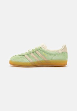 Adidas Originals: Зелёные кроссовки  Gazelle Indoor