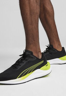PUMA: Чёрные кроссовки 