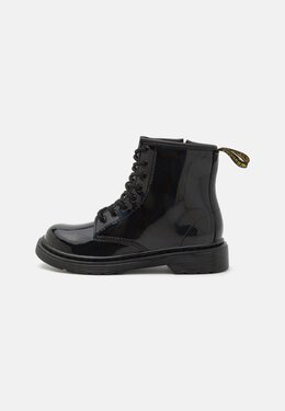 Dr. Martens: Ботинки  1460