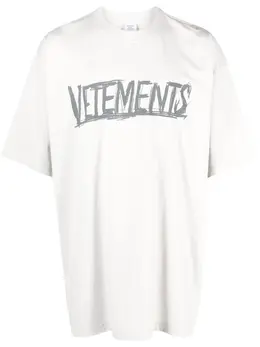 VETEMENTS: Футболка с принтом 