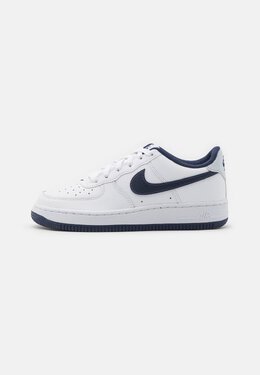 Nike: Белые кроссовки  Air Force 1