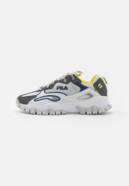 Fila: Серые кроссовки  Ray Tracer