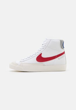 Nike: Белые кроссовки  Blazer Mid 77