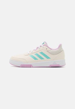 Adidas: Белые кроссовки 