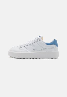 New Balance: Белые кроссовки 