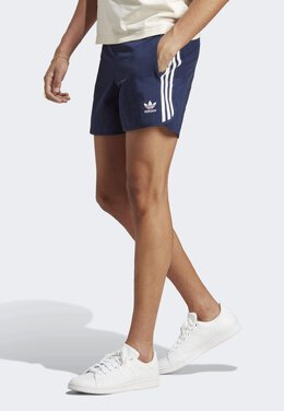 Adidas Originals: Тёмные шорты 