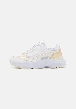 PUMA: Белые кроссовки 