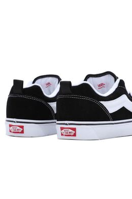 Vans: Чёрные кроссовки 