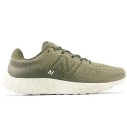 New Balance: Зелёные кроссовки  520
