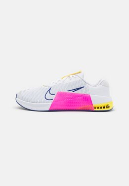 Nike: Белые кроссовки 