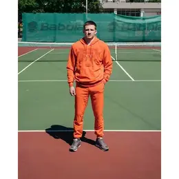 Sergio Tacchini: Оранжевый костюм