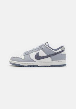 Nike: Белые кроссовки  Dunk Low Retro