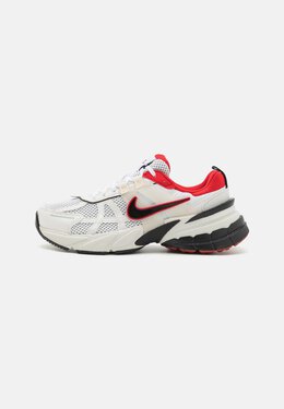 Nike: Чёрные кроссовки 