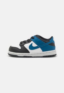 Nike: Белые кроссовки Dunk Low