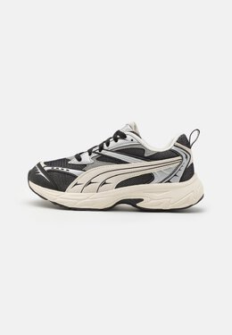 PUMA: Чёрные кроссовки 