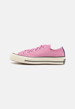 Converse: Розовые кроссовки  Chuck 70