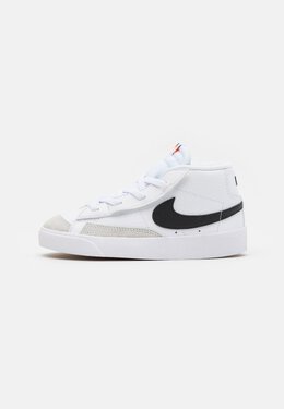 Nike: Кеды  Blazer Mid 77