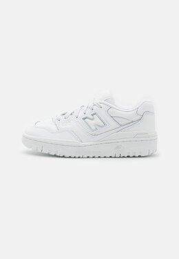 New Balance: Белые кроссовки  550