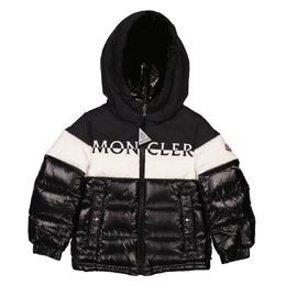 Moncler: Чёрная куртка 