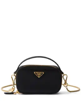 Prada: Чёрная сумка 