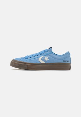 Converse: Светлые кроссовки 