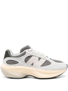 New Balance: Светлые кроссовки 