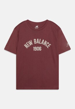 New Balance: Футболка с принтом