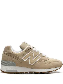 New Balance: Бежевые кроссовки 