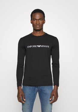 Emporio Armani: Чёрная футболка 