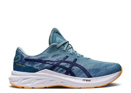 Asics: Светлые кроссовки  Dynablast