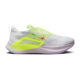 Nike: Белые кроссовки  Zoom Fly