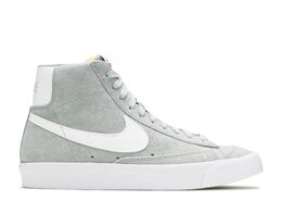 Nike: Светлые кроссовки  Blazer Mid 77